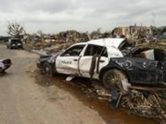 Unwetter: Barack Obama besucht Tornado-Gebiet